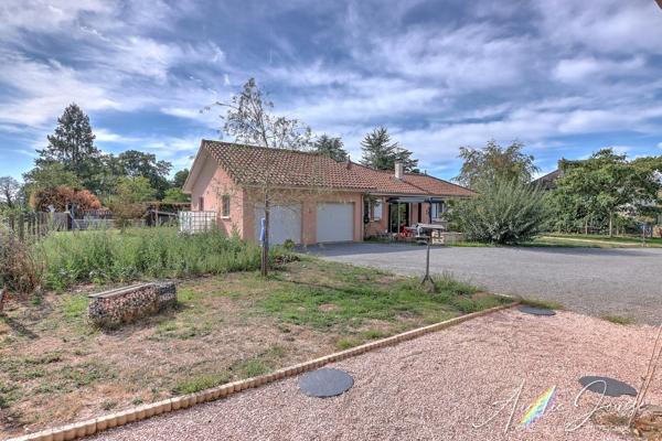 🏡 Maison familiale sans travaux avec 4 chambres, terrain plat et double garage près de Limoges