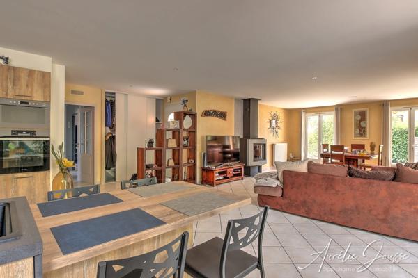🏡 Maison familiale sans travaux avec 4 chambres, terrain plat et double garage près de Limoges