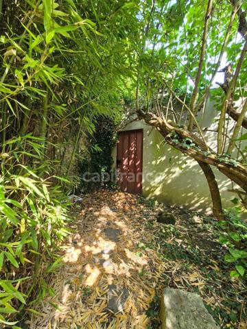 A vendre ETAMPES (91) – Local commercial/ bureaux 4 pièces de 85 m² – Centre-ville – Charme de l’ancien