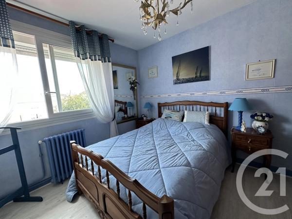 Maison à vendre  5 pièces - 115 m 2   ST QUENTIN  - 02