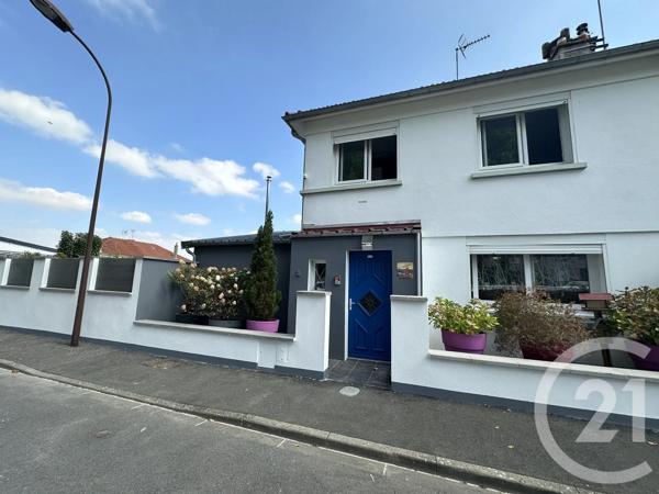 Maison à vendre  5 pièces - 115 m 2   ST QUENTIN  - 02