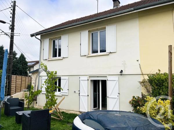 Maison à vendre  5 pièces - 115 m 2   ST QUENTIN  - 02