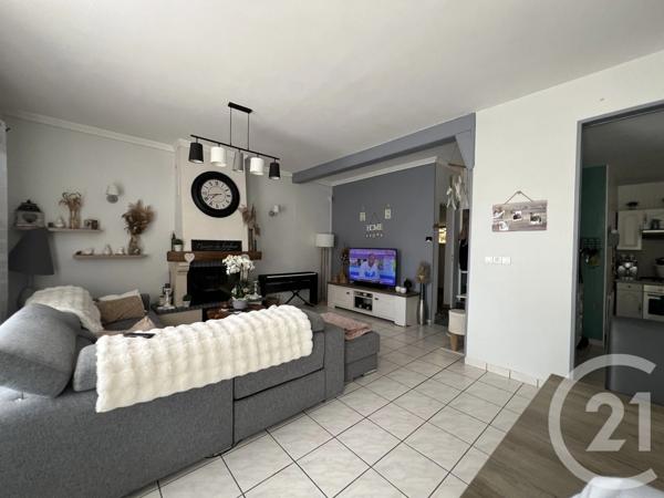 Maison à vendre  5 pièces - 115 m 2   ST QUENTIN  - 02