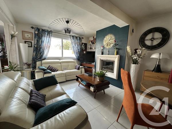 Maison à vendre  5 pièces - 115 m 2   ST QUENTIN  - 02