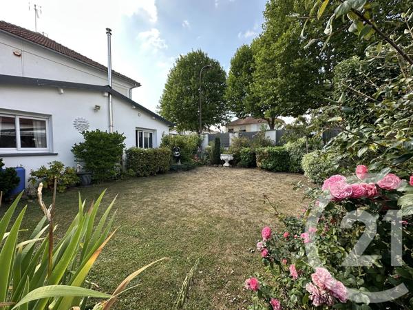 Maison à vendre  5 pièces - 115 m 2   ST QUENTIN  - 02