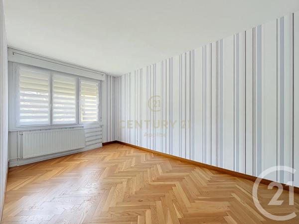 Maison à vendre  4 pièces - 92 m 2   LILLE  - 59