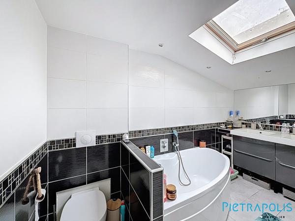 EXCLUSIVITÉ - SÈTE - CENTRE VILLE : Appartement T3 72m² env.