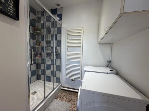 Vente                                                      Maison
                        
                     5 pièces                      204 m2                     à Villers-Cotterêts