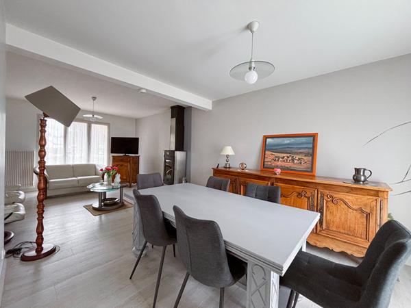 Rives-Du-Loir-En-Anjou : Domaine de l'Hermitage - Maison familiale avec vie de plain-pied de 137m2 sur un jardin de 1400m2 !