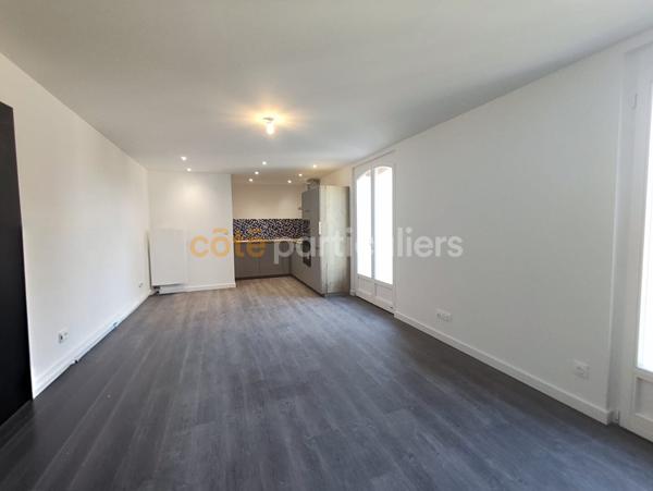Location
                Appartement34,67 m² - 1 Pièce -
                    SAINT PIERRE EN AUGE (14170)