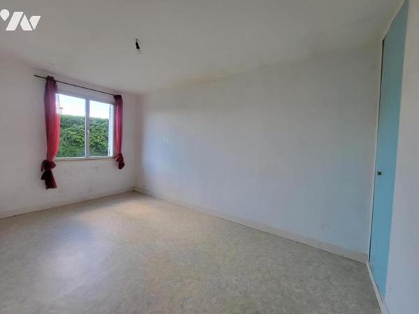 Maison d'habitation à rénover proche centre-ville et commodités