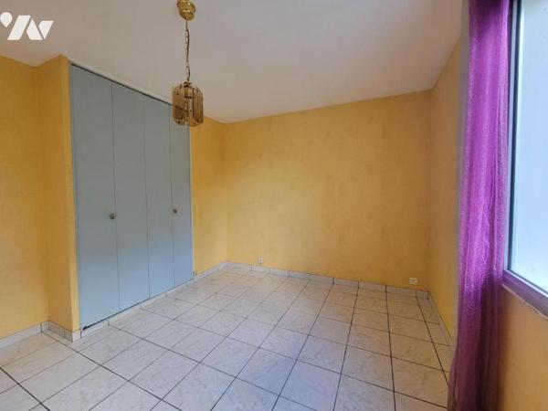 Maison d'habitation à rénover proche centre-ville et commodités