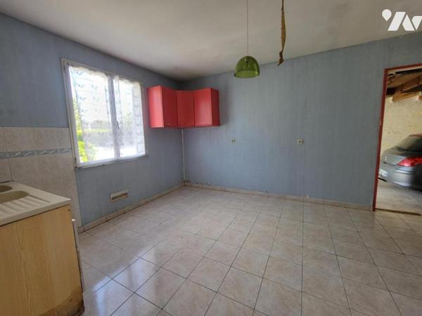 Maison d'habitation à rénover proche centre-ville et commodités