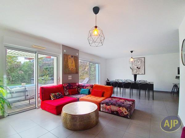 Vente maison La Roche Sur Yon : 457 000 € - AJP Immobilier La Roche-sur-Yon