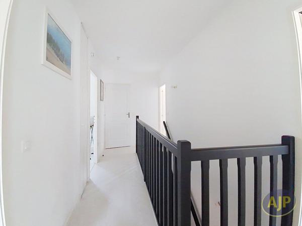 Vente maison La Roche Sur Yon : 457 000 € - AJP Immobilier La Roche-sur-Yon