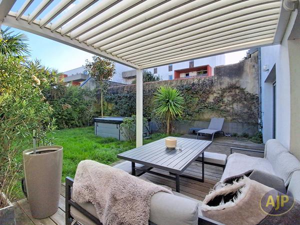 Vente maison La Roche Sur Yon : 457 000 € - AJP Immobilier La Roche-sur-Yon