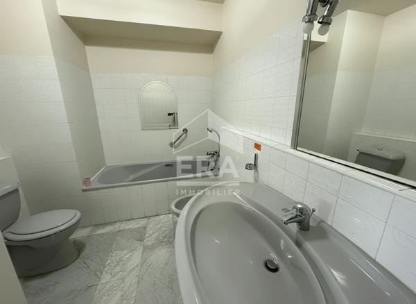 Perpignan centre "Espace méditerranée" : Appartement 5 pièces avec terrasse et garage à vendre