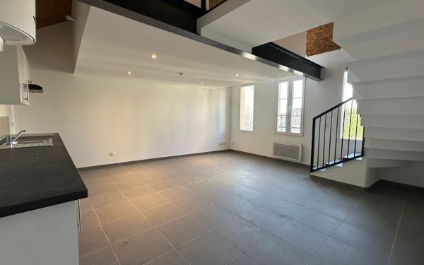 Immeuble à vendre    8 pièces • 155 m2 Corbeil-Essonnes