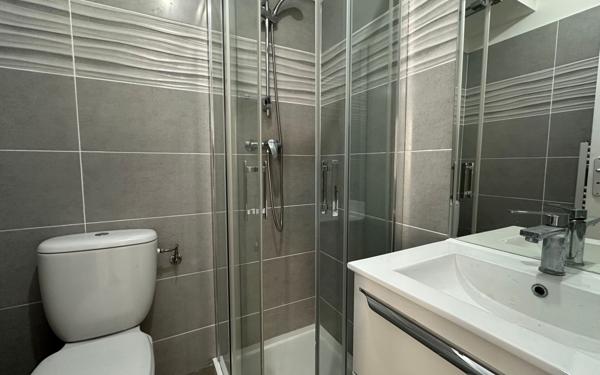 Immeuble à vendre    8 pièces • 155 m2 Corbeil-Essonnes