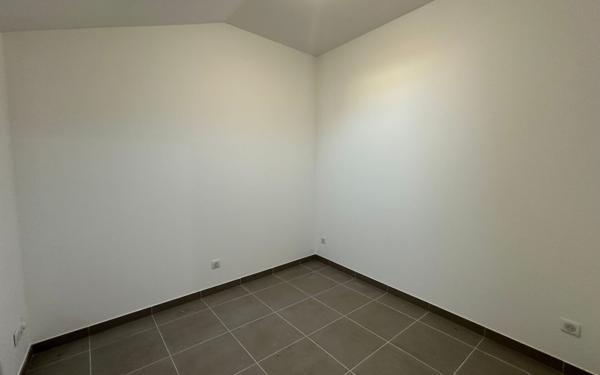 Immeuble à vendre    8 pièces • 155 m2 Corbeil-Essonnes