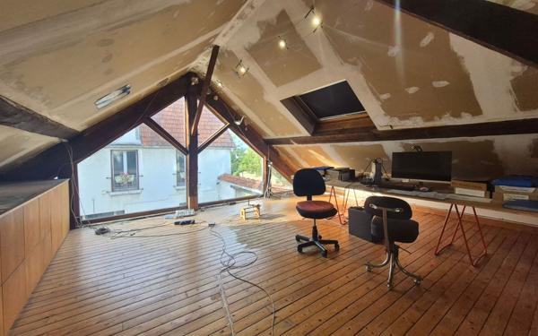 Maison à vendre    7 pièces •  Chambourcy