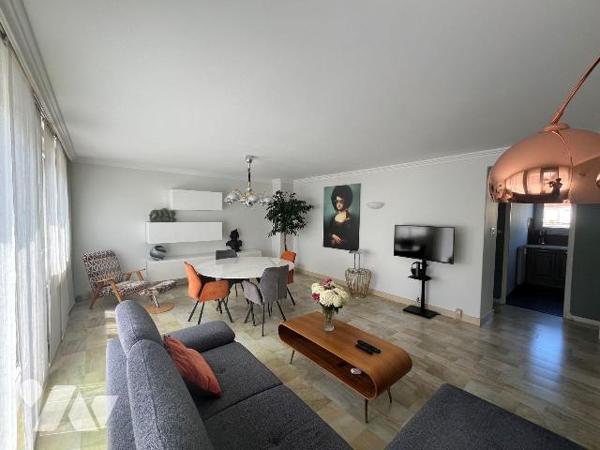 APPARTEMENT 70 M2 - TRAVERSANT - 1 CHAMBRE - 1 BUREAU - GARAGE FERME INDIVIDUEL - CAVE  - A VEN...