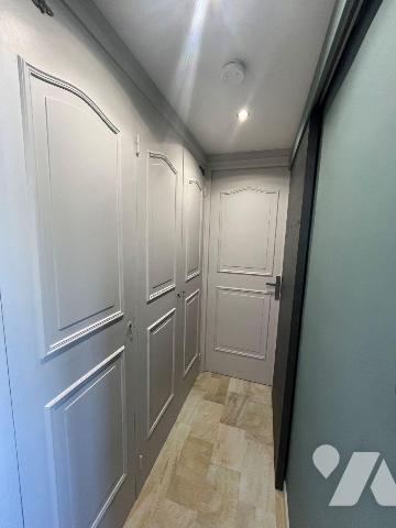 APPARTEMENT 70 M2 - TRAVERSANT - 1 CHAMBRE - 1 BUREAU - GARAGE FERME INDIVIDUEL - CAVE  - A VEN...