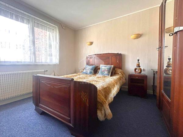 MAISON BOURBOURG CENTRE VILLE 2 CHAMBRES COUR