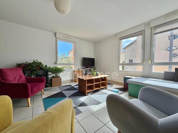 DUPLEX DE 109 M2, 4 CHAMBRES, UN GARAGE DE 26 M2, UN PARKING, FIBRE OPTIQUE, PIÈCE DE VIE DE 36 M2