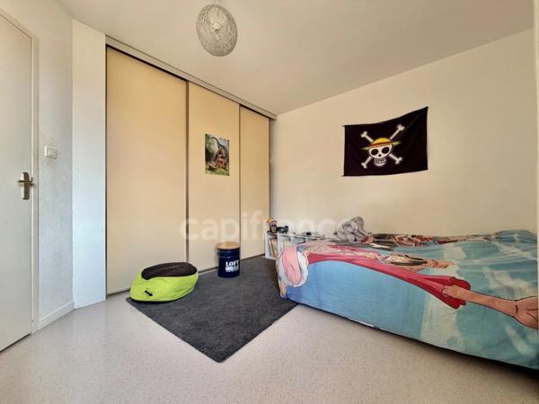 DUPLEX DE 109 M2, 4 CHAMBRES, UN GARAGE DE 26 M2, UN PARKING, FIBRE OPTIQUE, PIÈCE DE VIE DE 36 M2