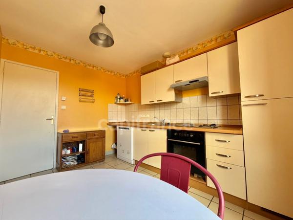 DUPLEX DE 109 M2, 4 CHAMBRES, UN GARAGE DE 26 M2, UN PARKING, FIBRE OPTIQUE, PIÈCE DE VIE DE 36 M2