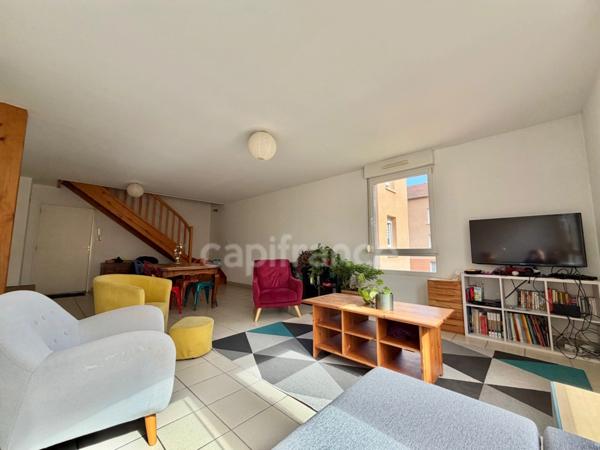 DUPLEX DE 109 M2, 4 CHAMBRES, UN GARAGE DE 26 M2, UN PARKING, FIBRE OPTIQUE, PIÈCE DE VIE DE 36 M2