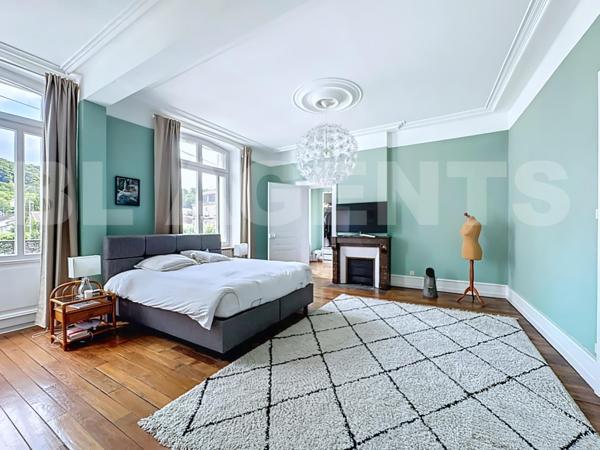 maison/villa 10 pièce(s) 308 m2