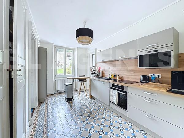 maison/villa 10 pièce(s) 308 m2