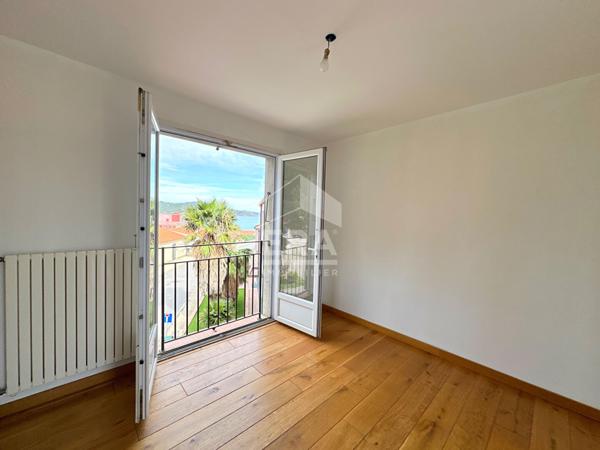 Banyuls sur Mer : Maison de charme à vendre avec garage et vue mer