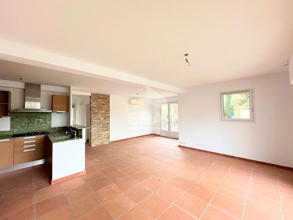 Banyuls sur Mer : Maison de charme à vendre avec garage et vue mer