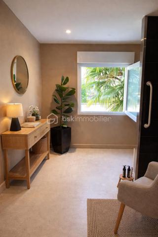 Local d'activités de 85,70 m²