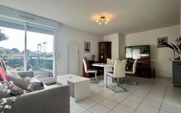 Appartement à vendre    3 pièces • 64 m2 Boucau