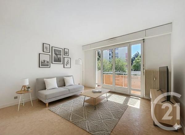 Appartement F3 à vendre  3 pièces - 66,38 m 2   NANCY  - 54