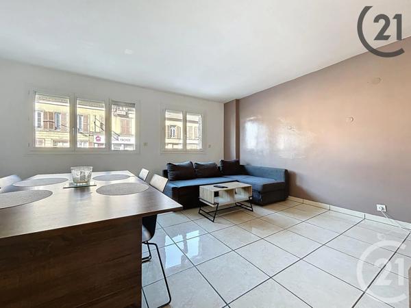 Appartement F4 à vendre  4 pièces - 65,21 m 2   TROYES  - 10