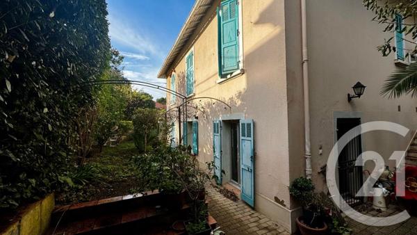 Maison à vendre  6 pièces - 164,99 m2 TOULON - 83