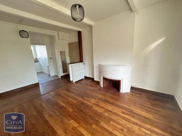 Appartement à louer 3 pièces 58.94m² Charleville-Mézières (08000)