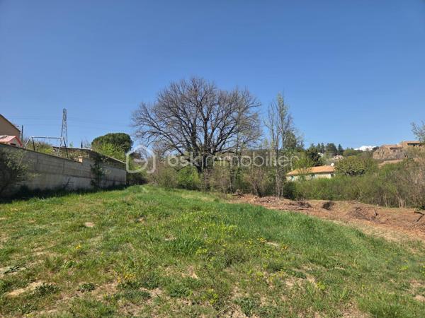 Terrain de 1 330 m²