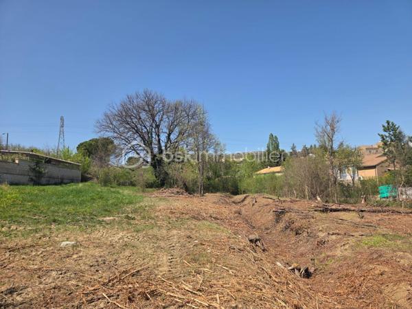 Terrain de 1 330 m²