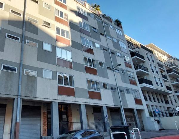 A vendre Marseille 13007 Saint-Victor place parking en sous-sol