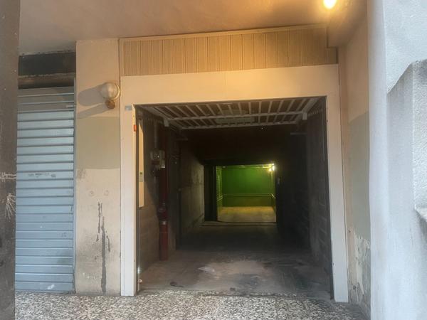 A vendre Marseille 13007 Saint-Victor place parking en sous-sol