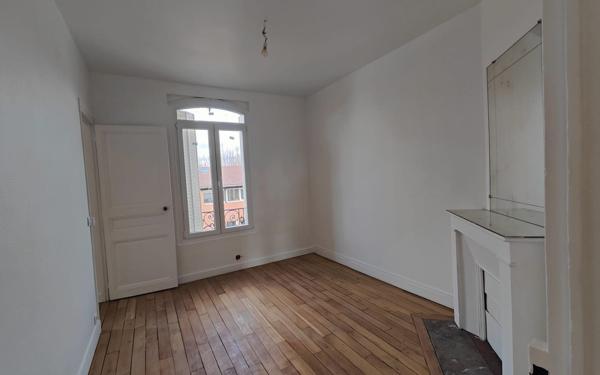 Appartement à vendre    3 pièces • 47,16 m2 Saint-Ouen