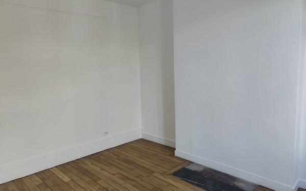 Appartement à vendre    3 pièces • 47,16 m2 Saint-Ouen