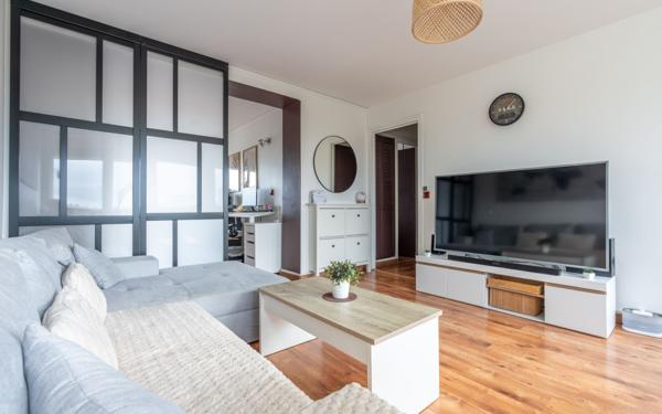 Appartement à vendre    3 pièces • 50,44 m2 Maisons-Alfort