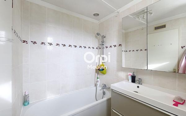 Maison à vendre    4 pièces • 90,35 m2 Les Mureaux